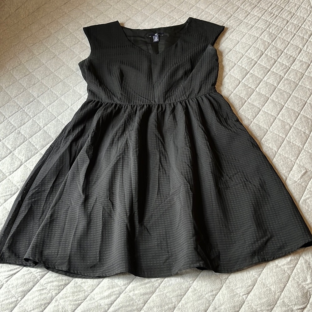 Gap little black dress